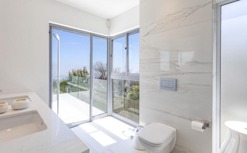 4 Bedroom Property for Sale in Llandudno Western Cape